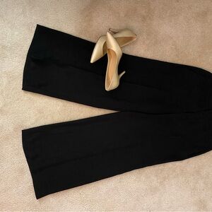 NWOT. Banana Republic Black Wide Leg Pants